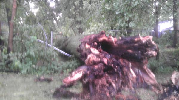 CaseMerlin's tweet photo. Looks like day two with no power fun fun http://t.co/W6Fi5j48