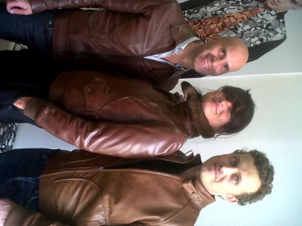 julien_mayer's tweet photo. The trooples@barnabehardy #leatherjackets http://t.co/FllGdskh