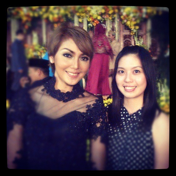 ameliawidya's tweet photo. With @Fenitarie di Jember kota tercinta ;) http://t.co/JG2JkwM8