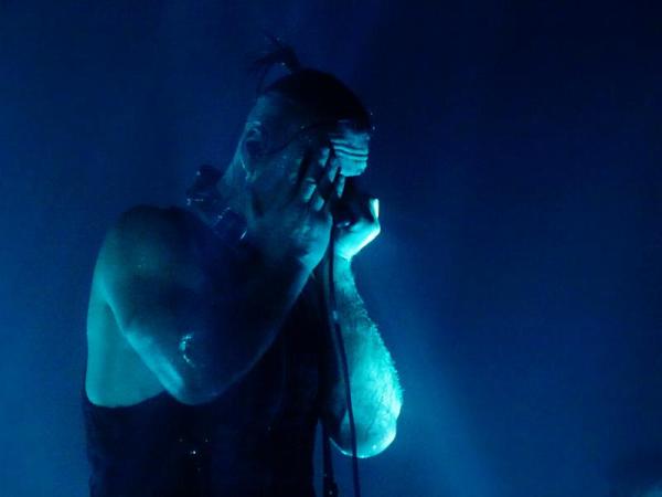 TillLindemannFa's tweet photo. 17.11.11 by Mandy Privenau http://t.co/wwKPLlNI