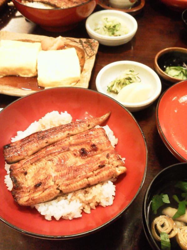 TammKo's tweet photo. うな丼＆うまき！
美味しかったー(*´▽｀*) http://t.co/i3tCXNlk
