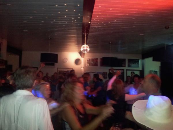 GentEelco's tweet photo. @tvdrv  pompen of verzuipen! http://t.co/gJuFZBwJ