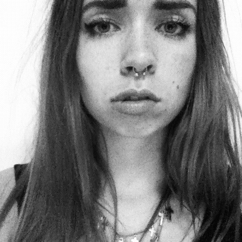 ellastormark's tweet photo. @Wolfmother someone just punched me in the face during your London gig. But still - an absolutely AMAZING gig! http://t.co/bD8CdKWD