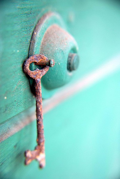 SocialPros's tweet photo. What a nicely added touch to a door bell. http://t.co/CJPGilvB