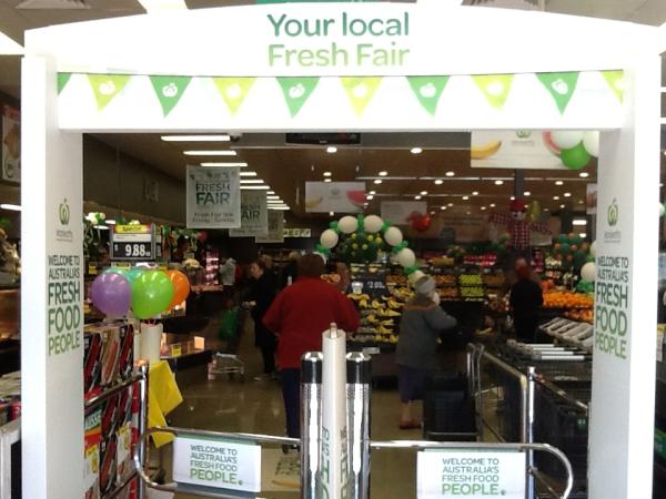 ptemminghoff's tweet photo. Fresh food fair at MENTONE in Region 4, well done to duty manager Glenn, great  job done by the team.@tjeerdjegen http://t.co/94Nv39yK