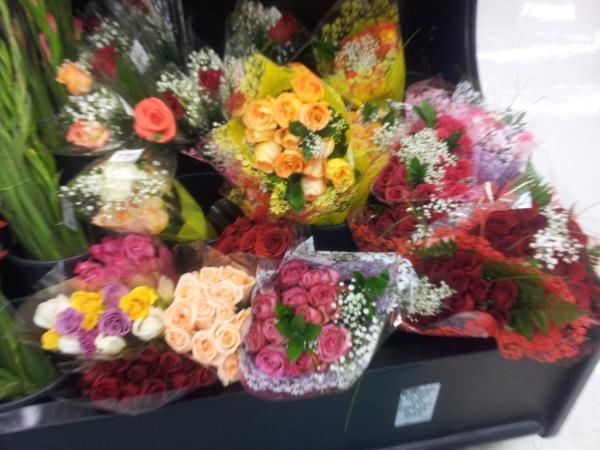 lexistokely's tweet image. Never been baught flowers before #immissingout