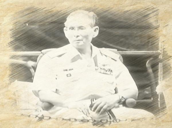 koratchapol's tweet photo. ทรงพระเจริญ ทรงพระเจริญ ทรงพระเจริญ http://t.co/M3No1lsU