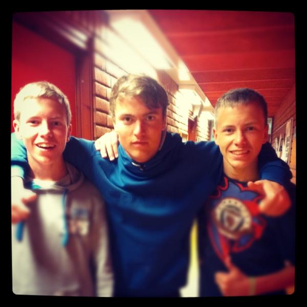 magnuslov's tweet photo. Storsjøcup finalen next!!! #twins #happy http://t.co/TithXjRu
