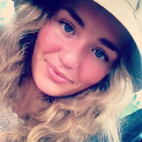 thalemyhre's tweet photo. #love my #new #hat #blue #eyes http://t.co/pnVG63eZ