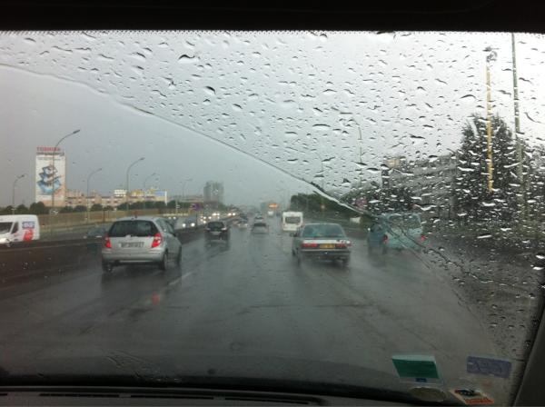 ANTHONYVOSSOVIC's tweet photo. Ah enfin l'été et le soleil ! http://t.co/zQdSPtOo