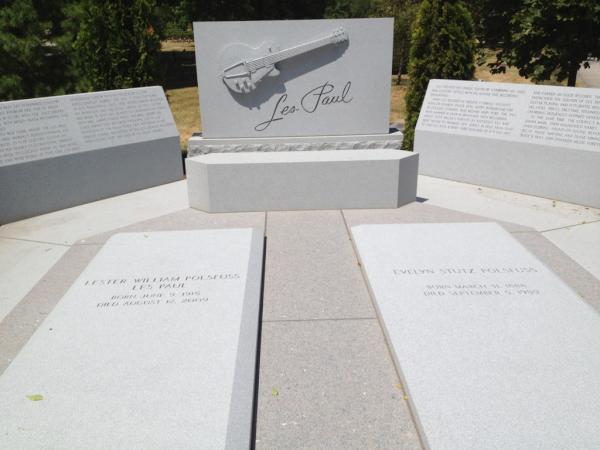 CacheStats's tweet photo. #geocaching benefit: Interesting places you wouldn't visit otherwise. Les Paul gravesite has a small memorial. http://t.co/D7gRsnks
