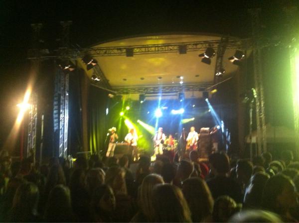 hakviolen's tweet photo. Te gekke sfeer vanavond op de @TriathlonHolten #triho http://t.co/RQtv1BYl