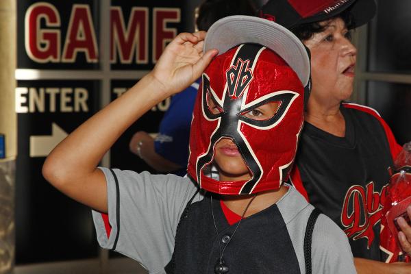 Dbacks's tweet photo. Seeing a lot of great fan photos of the #DbacksLucha Mask! We'll retweet some of the best ones throughout the game. http://t.co/BB9STjvd