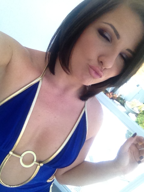 Kisses http://t.co/xj9dSwMc