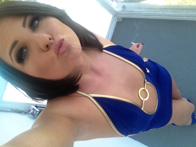 Lalala I am going to an ass party http://t.co/iYAn6ukc