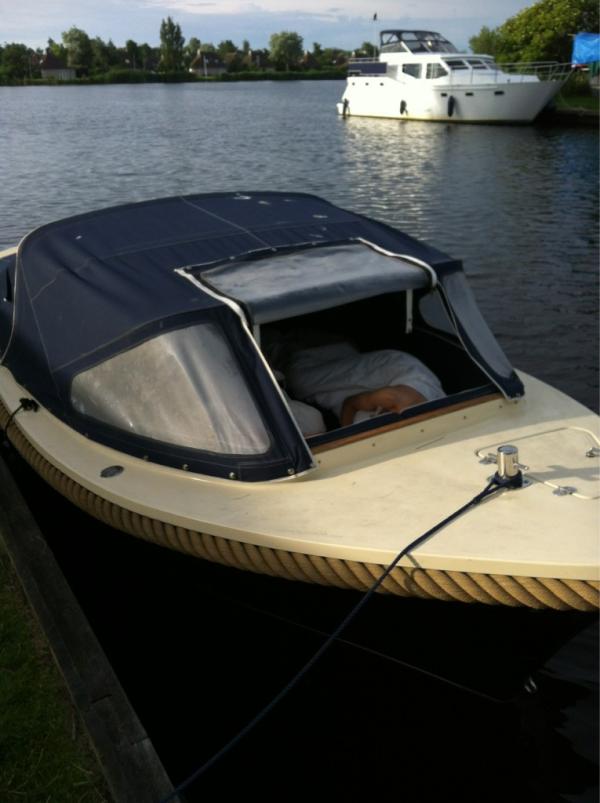 vanderstruik's tweet photo. En hier hebben Daan, Huib en Cornelie geslapen. http://t.co/ZRaSAoMV
