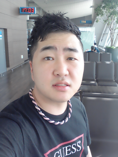 creative_js's tweet photo. 태국 방콕에 다녀오겠습니다

출발 3분전~ http://t.co/xgNdgQkV