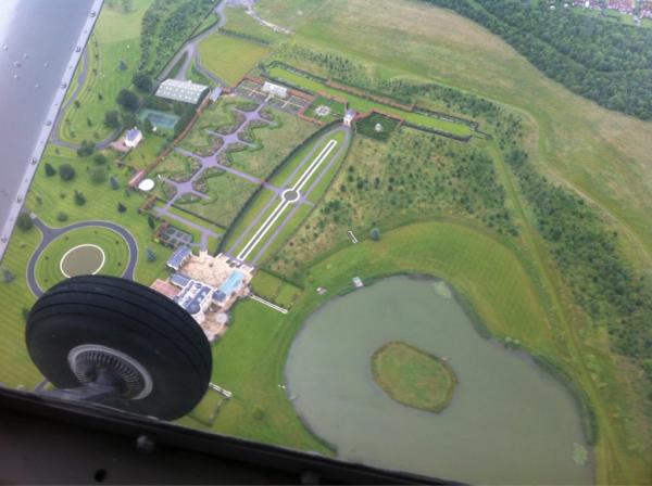 BritishGQ's tweet photo. First in flight tweet ever #mummf1 http://t.co/MU78yUgi