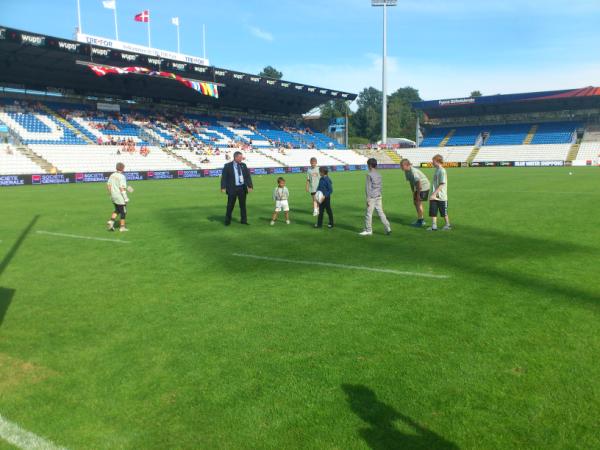 OdenseSevens's tweet photo. @svenskrugby http://t.co/m30LQJ8M