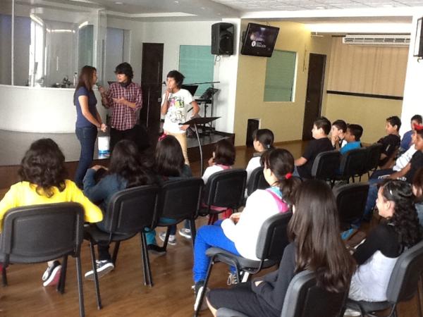 imPreTeen's tweet photo. Esto es Preteen!!!!! Con @FabbyGm  @HoracioD1 @Kamaronkampos http://t.co/WXTkG15k