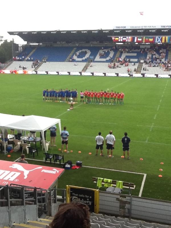 OdenseSevens's tweet photo. Up next, the cup final between @FranceRugby7s and @PortugalRugby. Should be a great game! #odense7s #rugby7s http://t.co/tBLINwq0