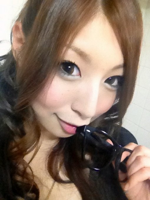 遅くなったけど、今日のイメージDVDのイベントに暑い中きてくださって本当にありがとうございました♡終始ドタバタと落ち着きのない私でわありましたが、すごーく楽しかったです(⋆ʾ ˙̫̮ ʿ⋆)本当にありがCHU(*&acute;꒳`*)🎶