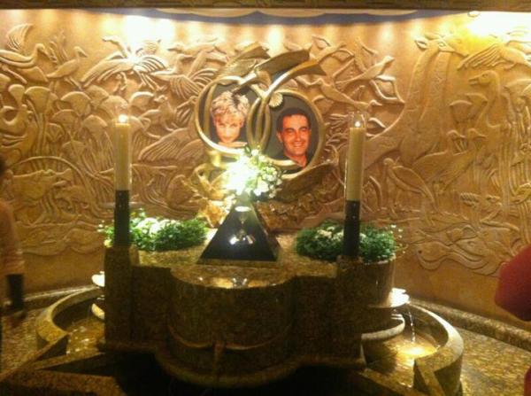 AndressaVanDyk's tweet photo. Harrods! http://t.co/6570CtSO