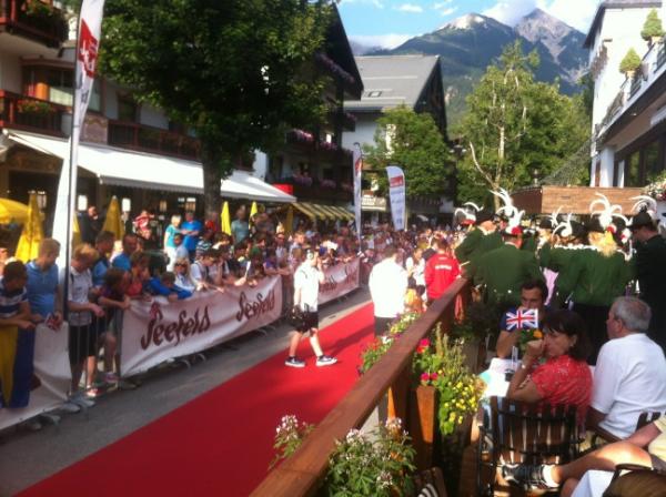 ManCity's tweet photo. AUSTRIA:  What a welcome... It looks like half of Austria are here to welcome the lads at their hotel! #MCFC http://t.co/5OEIfTMV