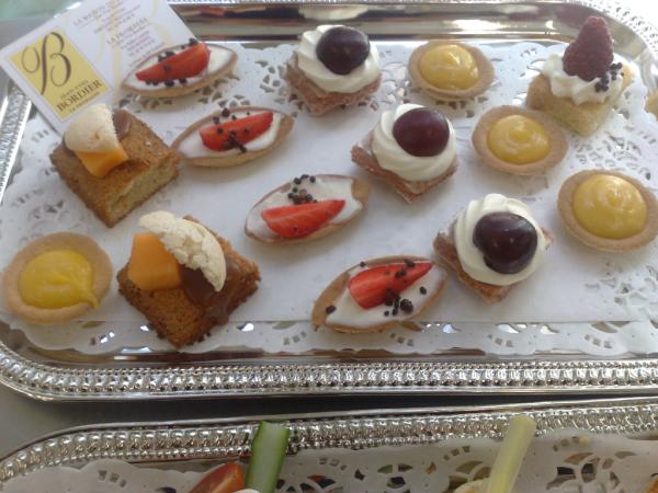 PerrigaudMorgan's tweet photo. mignardise pour le prince de monaco http://t.co/DuhZ4I1a