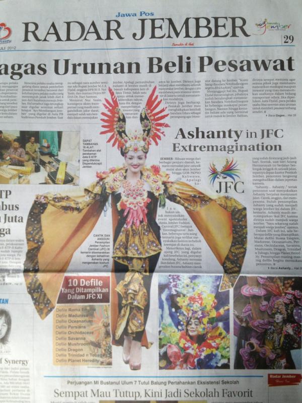 ameliawidya's tweet photo. @ashantysiddik in JFC keren!! ;) http://t.co/5UoD7xrz