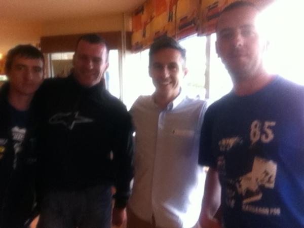 matt77roberts's tweet photo. Thankfully there was a gang of roaming Kerrymen on hand to rescue me with a 50 note. Go raibh maith agaibh lads!!! http://t.co/2eU8Ecy6