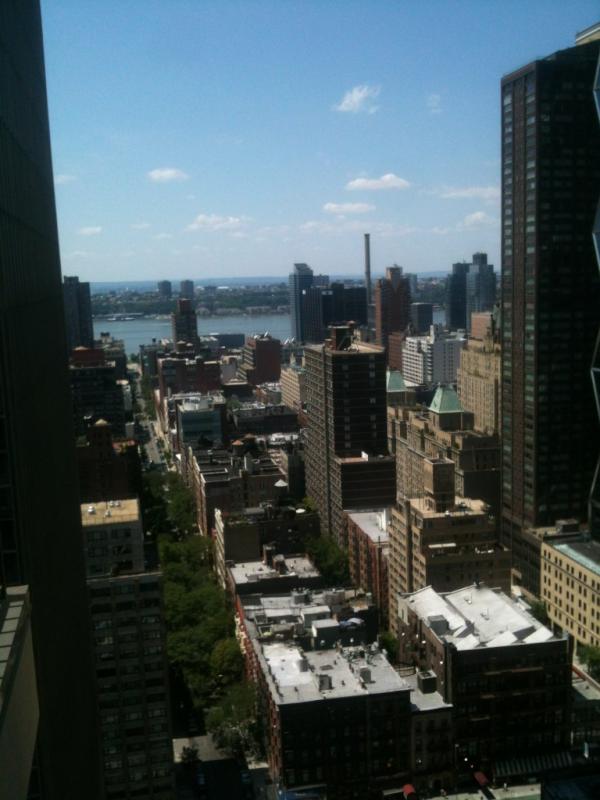 dghhughes's tweet photo. Hey NYC. I'm in the market for a closet that sleeps three. #upallnight #thisisthelife #dolladollabill http://t.co/rNhYKNci