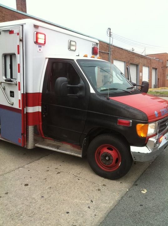 JCSipes24's tweet photo. The "DCFEMS" when "good enough" looks like crap. Nicely done shop, next stop West Coast Customs.. http://t.co/wBpgvoqu