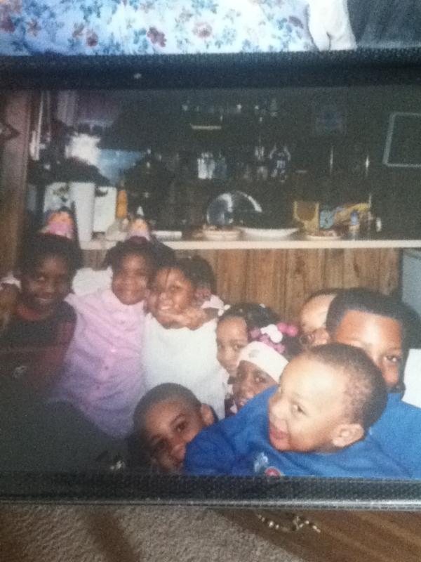 zahriaaa__'s tweet photo. Look at us wen we was lul @Taliban_FLYGUY  @1swagghobbs http://t.co/p3wnOY1z