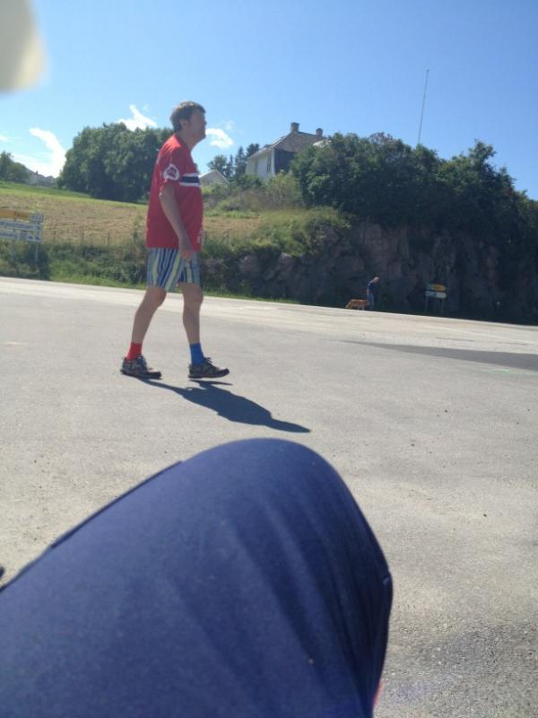 MinaMaalsnes's tweet photo. Hjelp!  motepolitiet kor e du?? #turist http://t.co/jWty3UdL