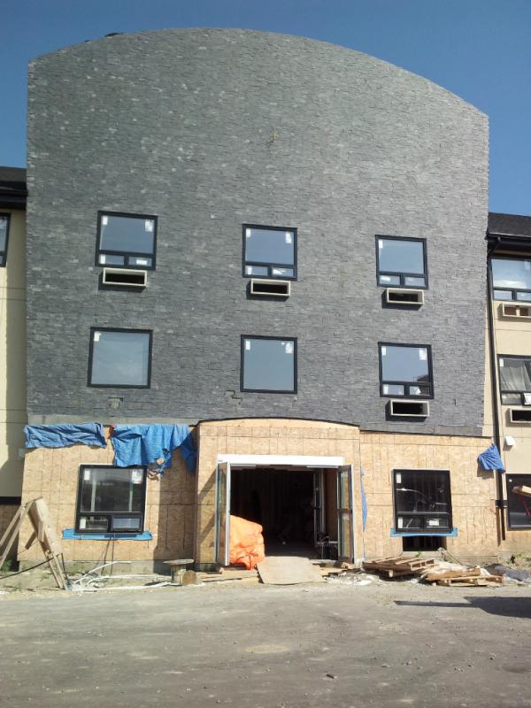 HomeHotelSwift's tweet photo. Hey #SwiftCurrent ! Take a look at the exterior of our new hotel! Now taking reservations for August 17 &amp; beyond! http://t.co/kNM3lvQG