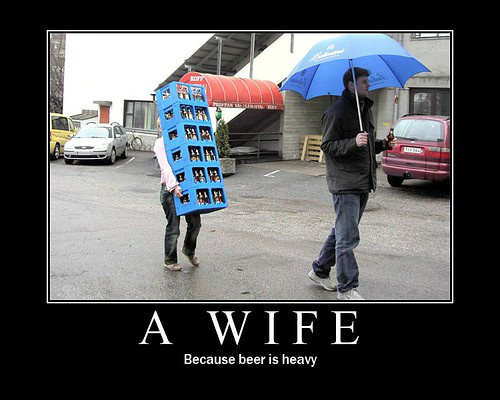 MarshBilby's tweet photo. So wrong but funny.... http://t.co/wSTgT5Cy