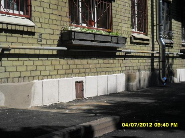 tsimbalina's tweet photo. 4 июля доделали весь цоколь... http://t.co/UZ8fMhNM