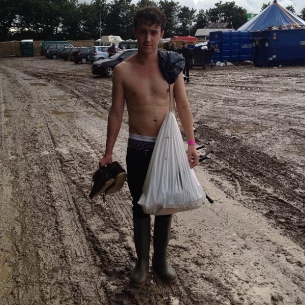 MaguiresMrs's tweet photo. @JonMaguire looking hot!!!! as usual!!! xxooxx http://t.co/ctu9ibmt