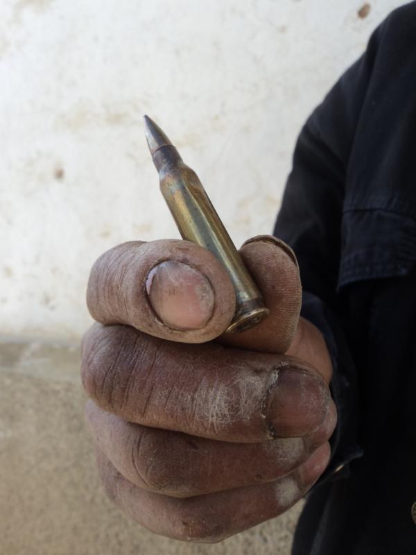 ChavezWar's tweet photo. Celendín: Balas usada son calibre 5.56 (OTAN). Aquí s utiliza sobre todo en los fusiles Galil del Ejército http://t.co/zFf9SaoP