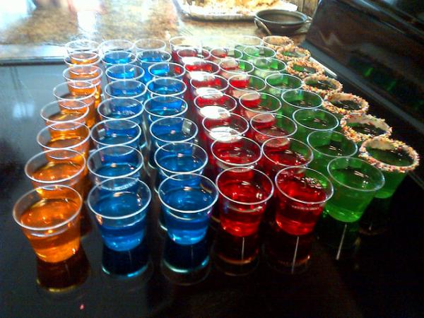 MelChiarello's tweet image. JELLO SHOTS #Yum #MBSolutions