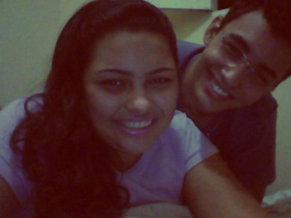 anamaria_sena's tweet photo. Com @MAYARISON_  Ooo porre da minha vida! Te odeio S2 http://t.co/9JnGoFpt