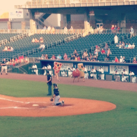 llyle22's tweet image. Me-cheese stick, selena-meat ball, taylor b-pizza!!! #SoEmbarrasing