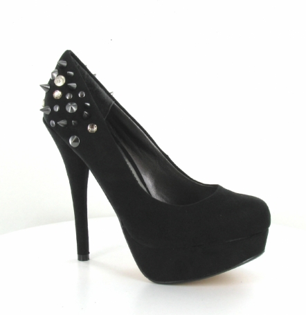 We ♥ STUDS en deze pumps! 10% korting met #ModeCode ‘Celeb0712’ (geldt op alle new arrivals!) bit.ly/MCR5vz