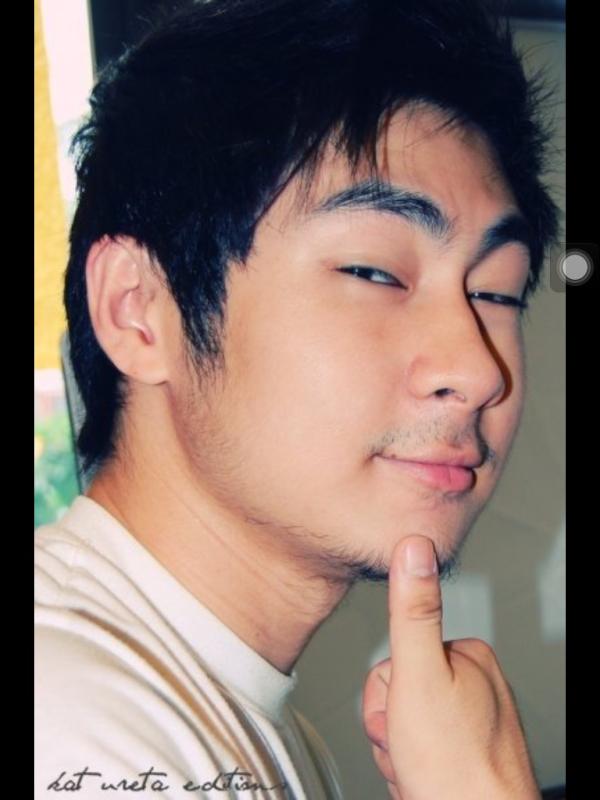 itsmemamabing's tweet photo. @AnthonyRamirezs aminin mo, yan ang pogi. At nakita mo sa galera. Pa2nayan mo ex mo sya. http://t.co/rgYEWrUo