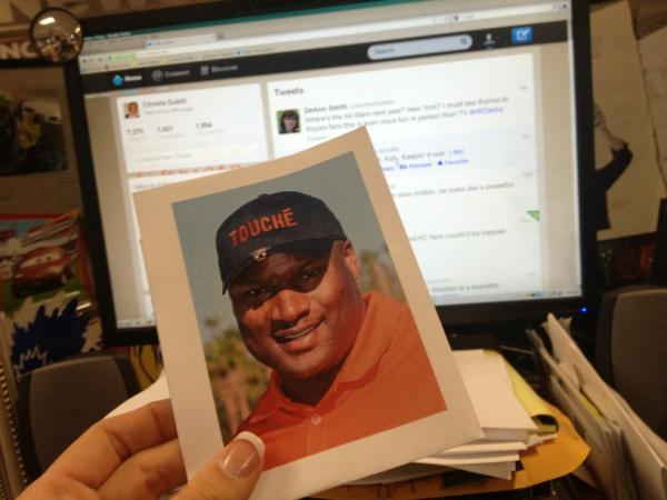 christadubill's tweet image. My wonderful boss @pphillip printed off a current picture of BoJackson so i will know if i see him #WillItWork #HRDerby