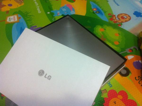 jooyunghan's tweet image. 애플 때문에 포장 비용 많이 올라갔겠다. #xnote