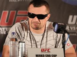 CroCopMMA's tweet photo. I interview the day of the UFC 04/07/12 http://t.co/FnRsvbzQ