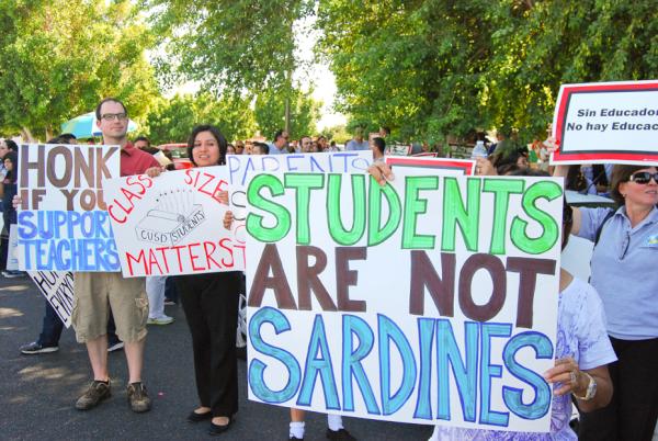 WeAreCTA's tweet image. "Students Are Not Sardines!" Class Size Matters! Great protest sign..