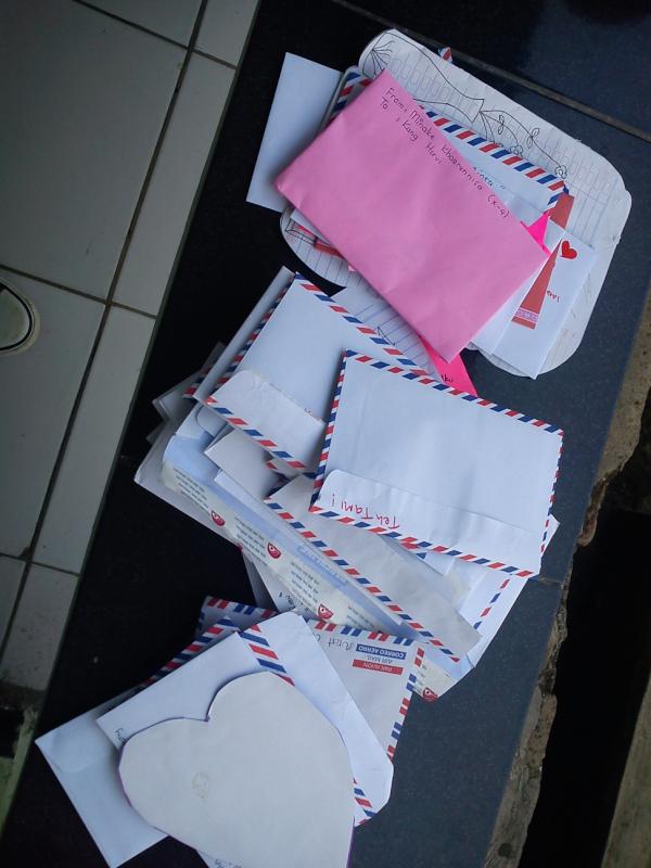 Surat cinta dan benci buat akang tetehnya nih...